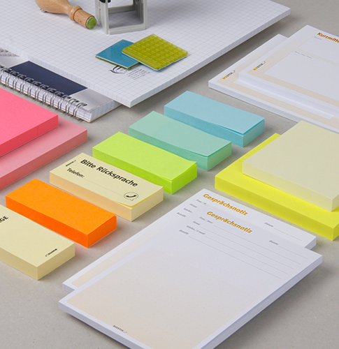 Bürobedarf für Versand und Mailing