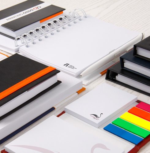 Haftnotizen im Hardcoverumschlag bedruckt