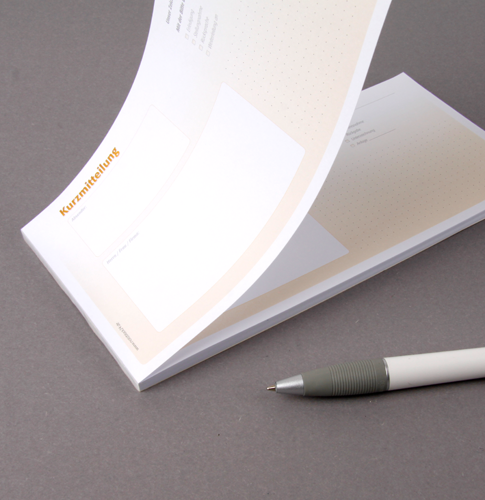 Kurzmitteilungsblöcke orange